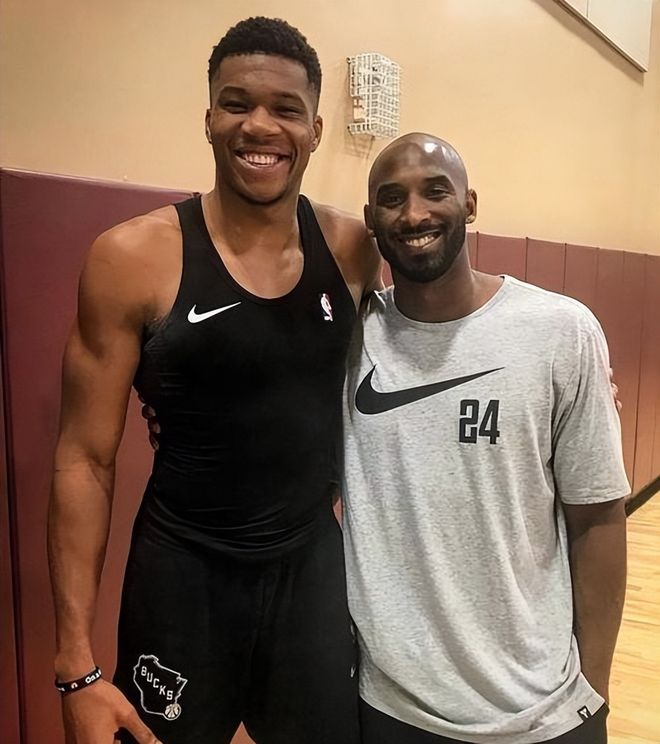 慢镜头欣赏一下什么是真正的“人形坦克”