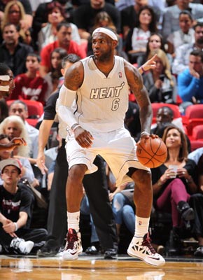 C罗本世纪左脚进球数位列第五，也是前十中唯一的非左脚球员