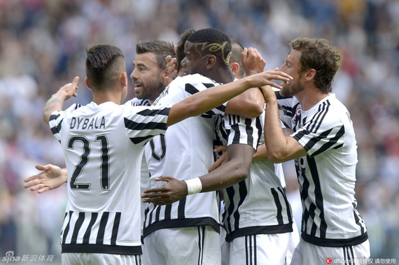 ＂到哪也没俱乐部挣得多！就算让杜峰当广东蓝协主席！或国家队教练能给他开300一500万人民币！可能吗？杜峰当国家队主教练兼广东主教练的。国家队教练的钱够买烟抽吧！都是小零头。