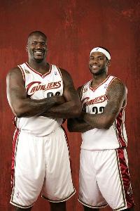 11图北京擒上海 北汽新外援纳托尔亮相10图中国男篮客场击败关岛 杨瀚森封堵对手