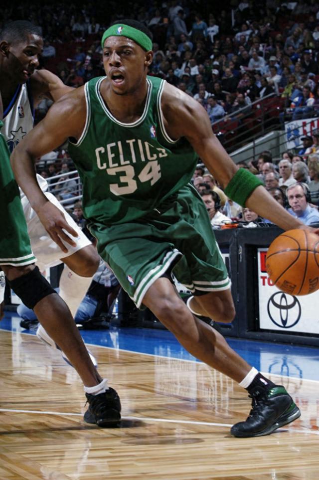 2025中超最佳青年球员候选：王钰栋、吾米提江领衔